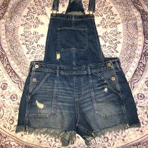 Hollister short overalls
